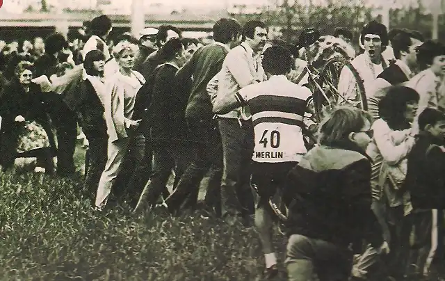 ROUBAIX- 1981-HINAULT ANDANDO.