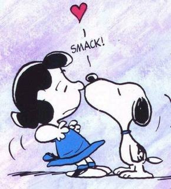 Snoopy kissing