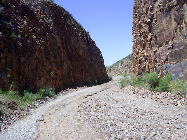 camino a Los Reyunos