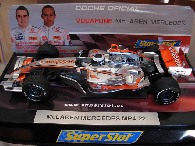 31 McLAREN MP4-22