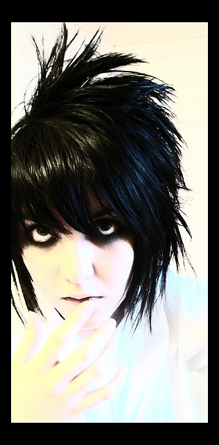 __Death_Note_L_Cosplay_2___by_Tsurumaru