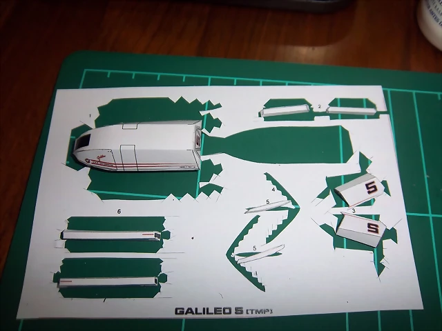 Shuttles (5) Shuttles (5)