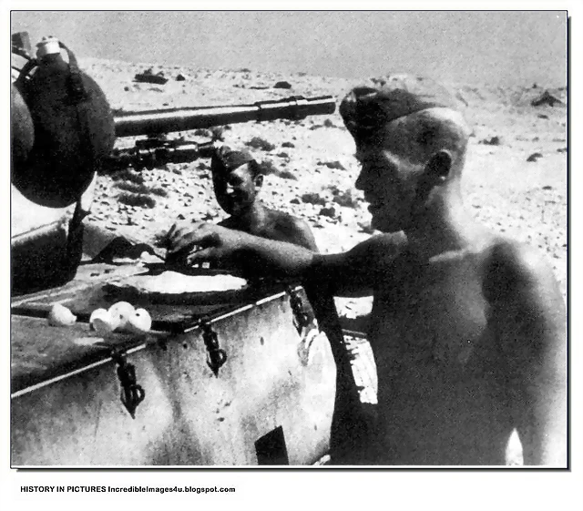 german-soldiers-of Afrika Korps.Men making an omelet on a tank turret¡What heast¡pictures-photos-006