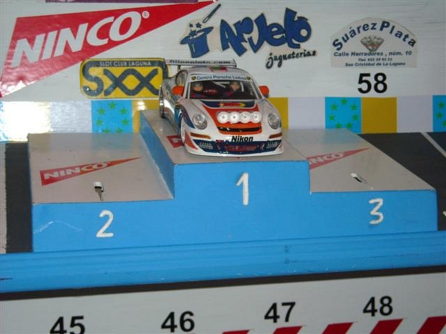 Podium Ngt (Small) Podium Ngt (Small)