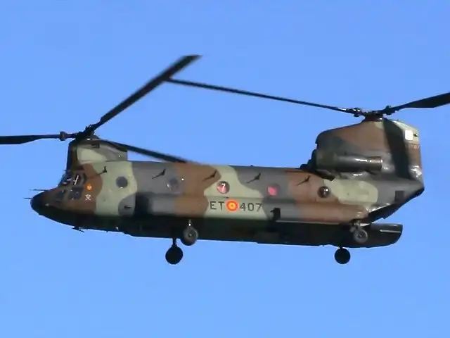 CH-47D_Chinook_spanish_army_(cropped)