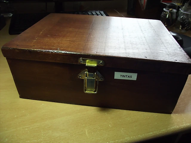 sailor y caja plumas 014