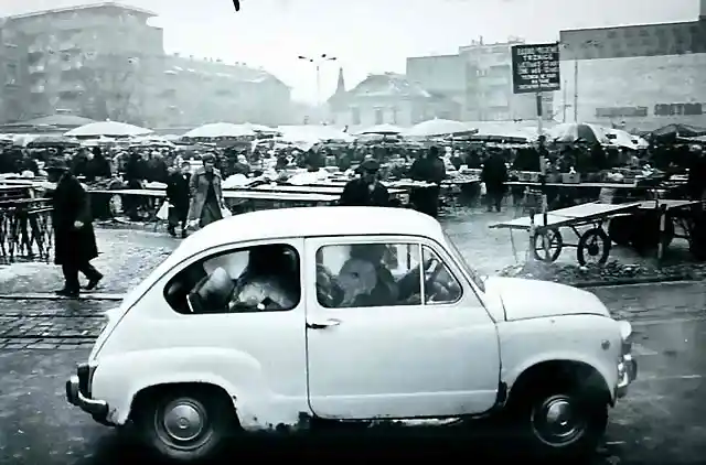 Zagreb -Marktag am Eugen Kvaternik Platz, 1972 Zagreb -Marktag am Eugen Kvaternik Platz, 1972