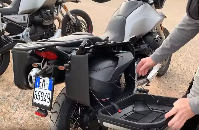 2019-03-11 17_50_29-Moto Guzzi V85 TT - Mehr als nur eine Classic-Adventure - YouTube