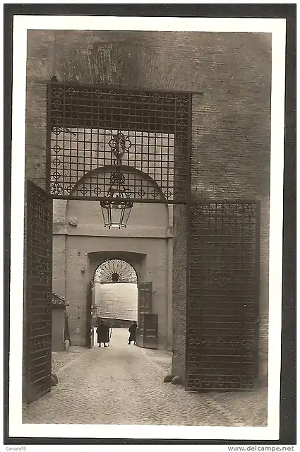 porta della zaca e cortile borgia