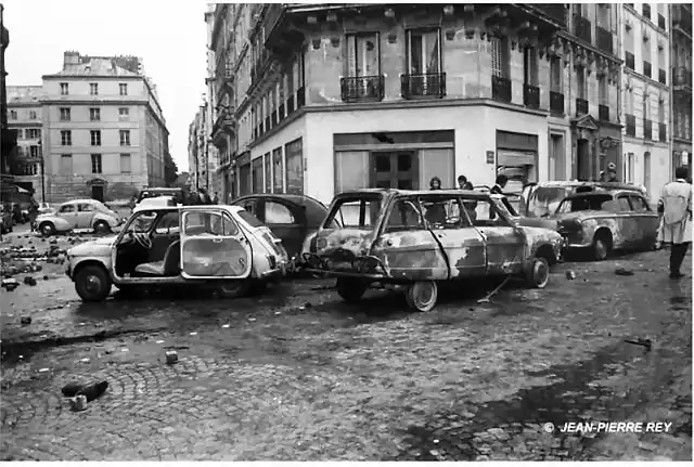 Fiat 600 11-mai-1968-Nuit-des-barricades-J-P-Rey