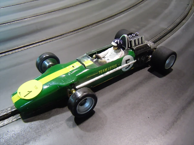 Retro F1 (70) Retro F1 (70)