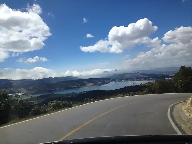 Embalse del Muna al lo lejos