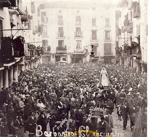 PROCESION BARBASTRO