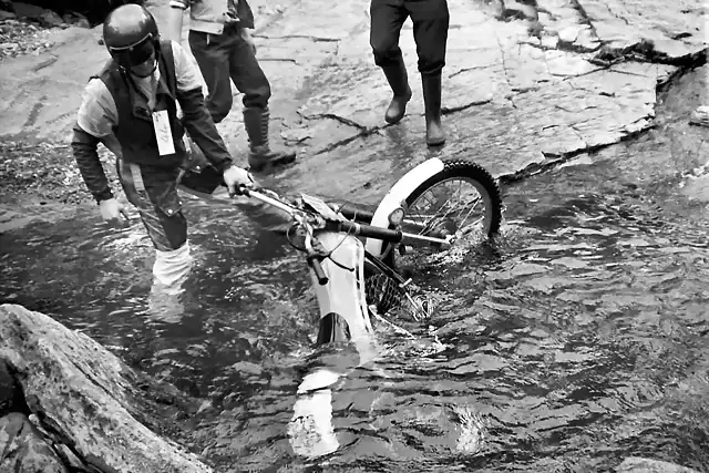 drowned-bike-jy