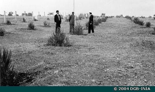 MU-0452 Repoblaciones con La Marinaa de Guerra. Polvorines de La Gu?a 1947