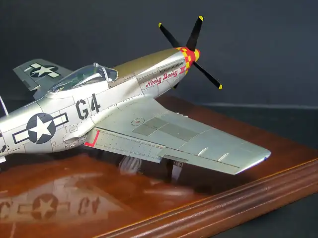 NorthAmericanP-51DMustang 11