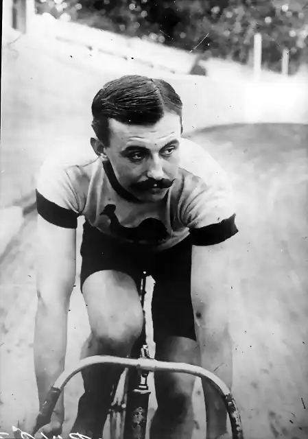 De_beroemde_Franse_wielrenner_Lucien_Petit-Breton,_onder_andere_winnaar_van_de_Tour_de_France,_SFA001012916