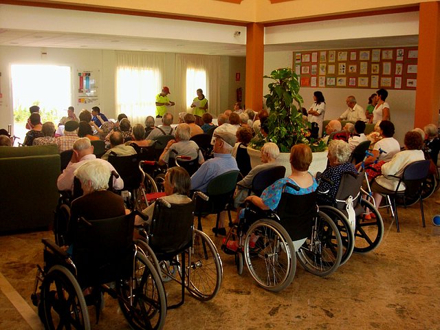 Grupo Salvad el Alto-En Geriatrico Nerva-Oc09