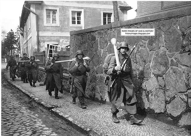 march-30-germans-march-lauban-upper-silesia-1945[1]