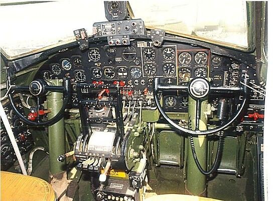 Cockpit B-17