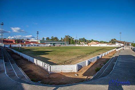 14.05.22-Campo antes de ser remodelado-Fot. Fernandez.jpg