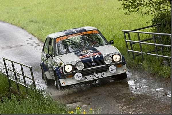 ford-fiesta-1600-gr-2-clasico-rally-1_thumb