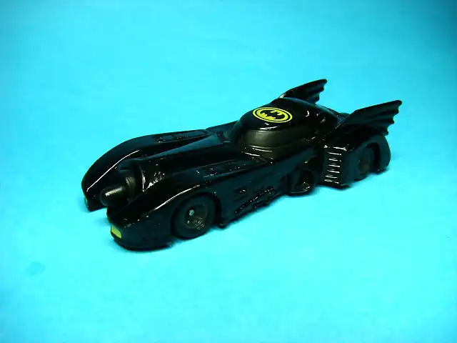 Batmobile ERTL DSC09547