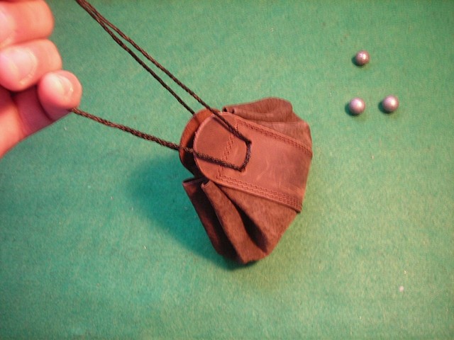 Bolsa cuero (1) Bolsa cuero (1)