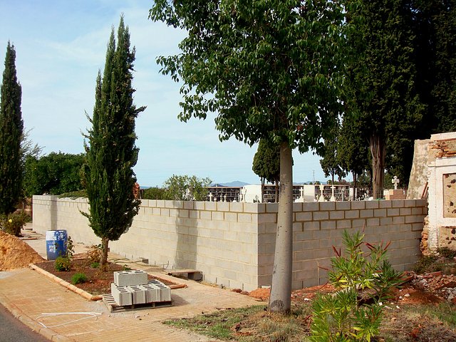 Muro Cementerio Munic,-Minas de Riotinto-Oct-NOv0