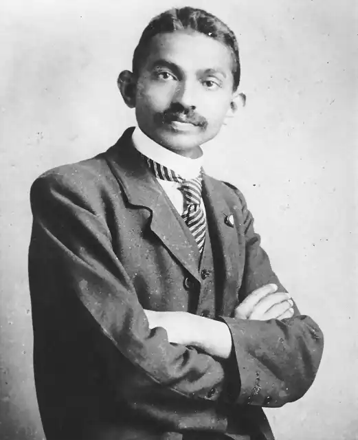 El abogado Mohandas Gandhi. Ao 1893