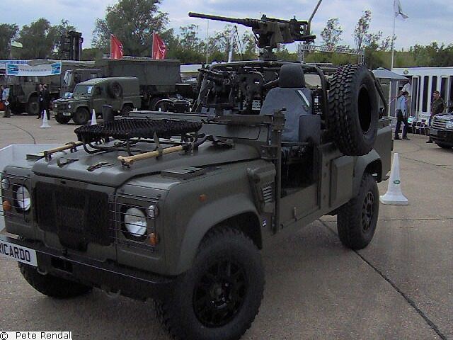 land-rover-defender-110-wmik-12