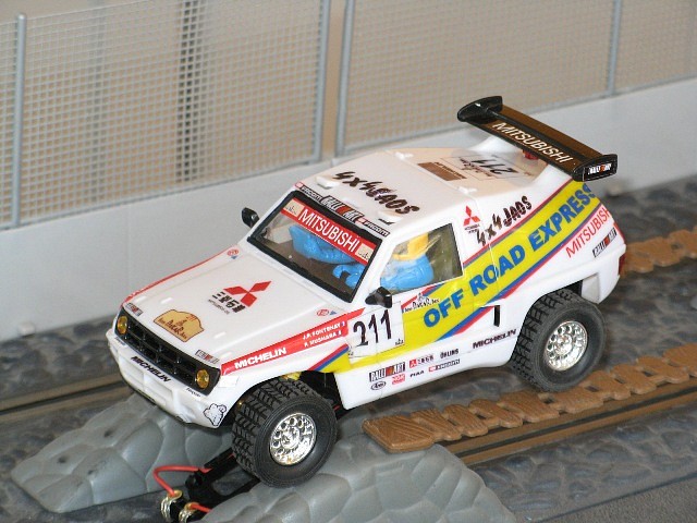 raid-1994-paris dakar-211-mitsubishi pajero-2298