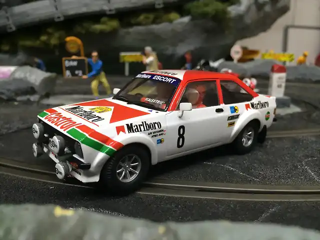 SCX FORD ESCORT MKII ARI VATANEN ARTESANAL