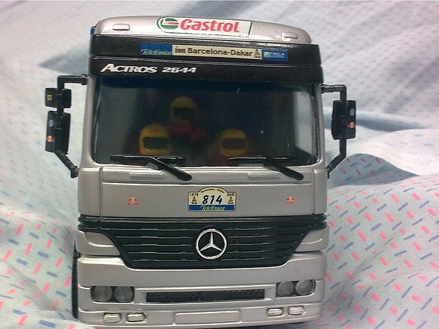 ARTESANAL MERCEDES ACTROS 1