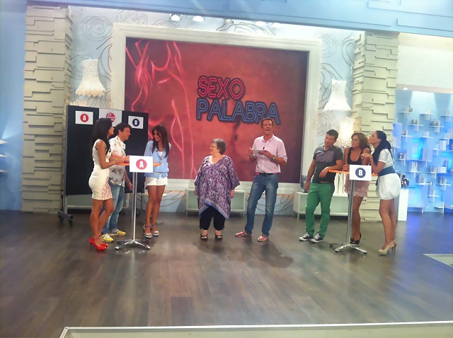 Mar?a en El Programa del Verano 10-8-2012 (6ter) Mar?a en El Programa del Verano 10-8-2012 (6ter)