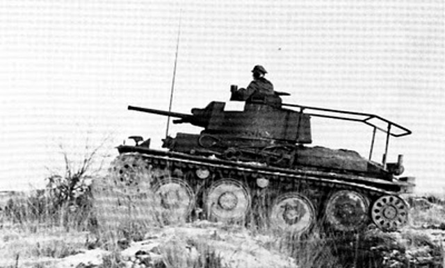 panzerbefehlswagen_38_t___14__210[1]