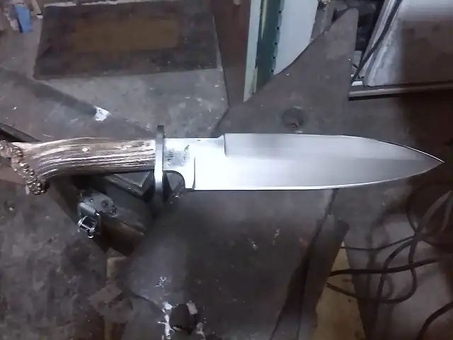 CUCHILLO DE REMATE AGUSTIN 007