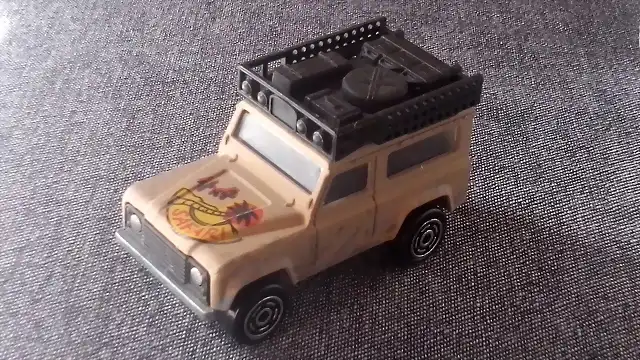 Land Rover Safari MAJORETTE (5)