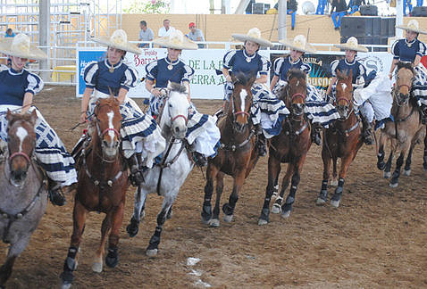 Torneo_de_Escaramuzas-escaramuzas_Puerto_Vallarta-altenitas_de_Guadalajara_MILIMA20150103_0099_8