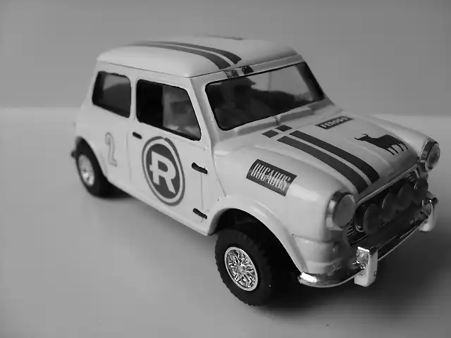 MINI RESTAURADO 001