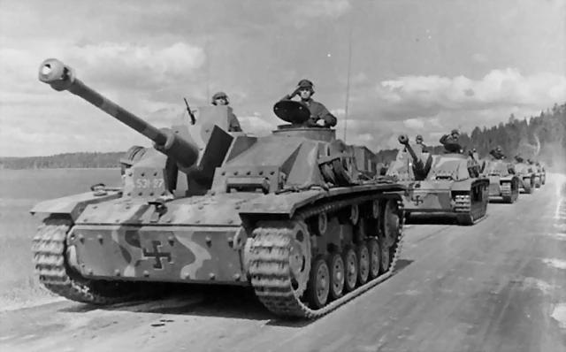 tanques StuG_III_Ausf fineses enviados al frente.