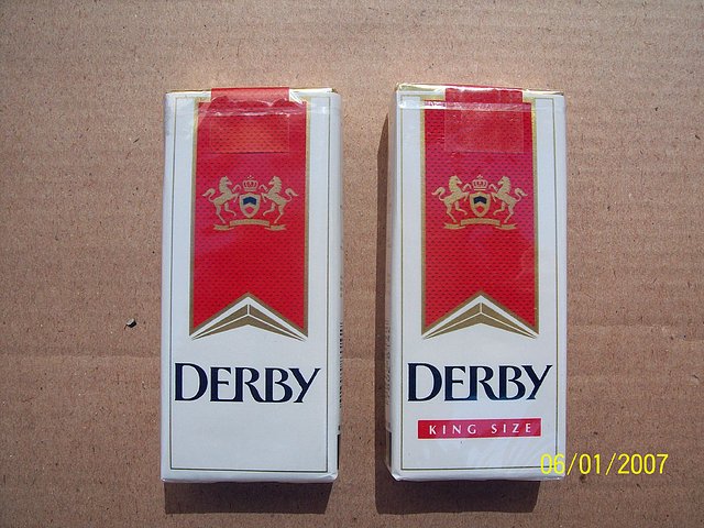 Cigarrillos chilenos marca Derby.