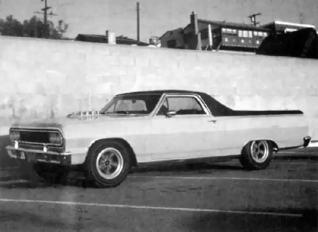 000 400px-Harry-bradley-1964-chevrolet-el-camino