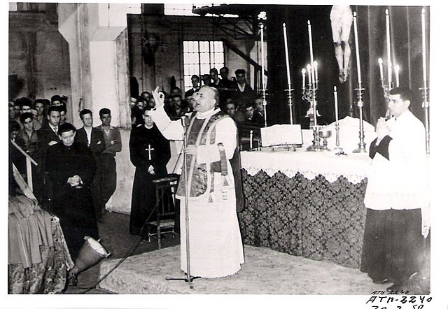 19570330-2240_El Cardenal Arcobispo Dr_ Quiroga Palacios en la Misa 19570330-2240_El Cardenal Arcobispo Dr_ Quiroga Palacios en la Misa