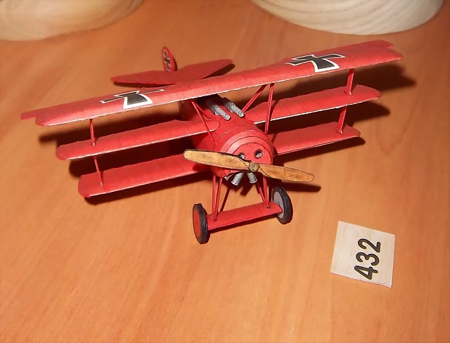 FOKKER DR1 (7) FOKKER DR1 (7)