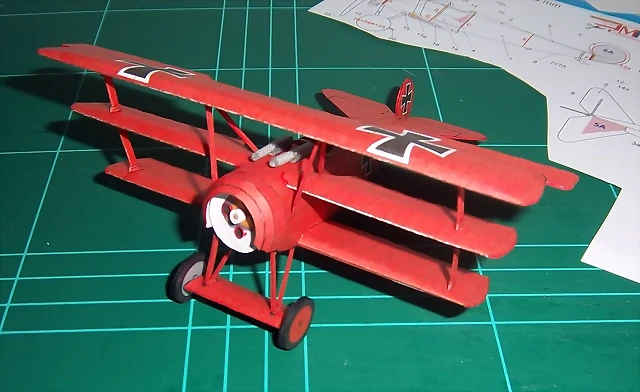 FOKKER DR1 (3) FOKKER DR1 (3)