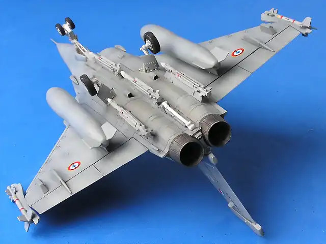 rafale italeri (24)