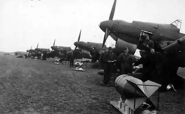 Junkers_Ju_87_Stuka_dive_bombers