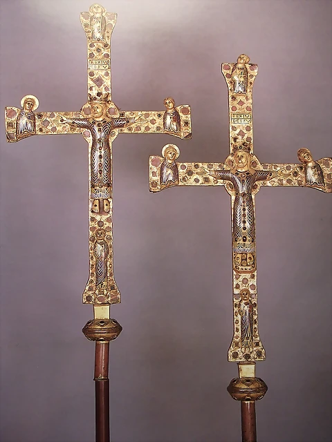 cruces de altar procedentes de Navelsjo y Ukna, Statens Historiska Museum, Estocolmo. Finales del XII cruces de altar procedentes de Navelsjo y Ukna, Statens Historiska Museum, Estocolmo. Finales del XII