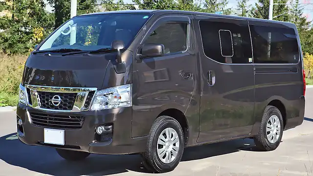 Toyota Nissan_NV350_Caravan_503